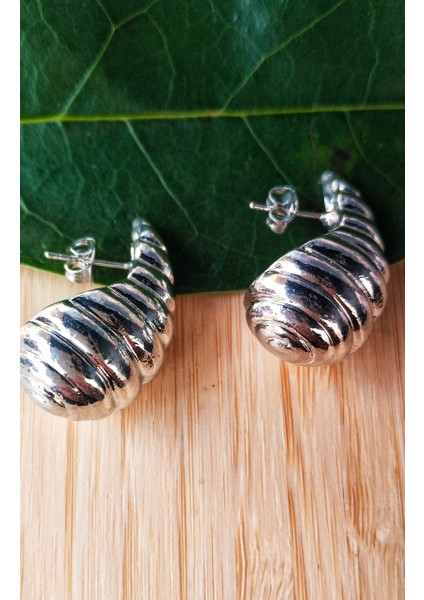 Gümüş Renk Lüks Gösterişli Çiçek Model Küpe