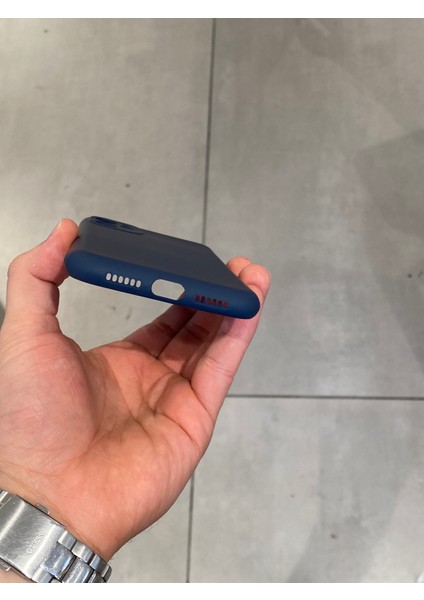 Apple iPhone 11 Uyumlu Darbe Emici İçi Kadife Lansman Silikon Kılıf fiyatları