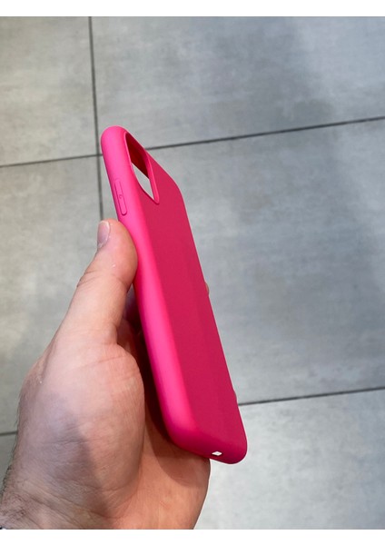 Iphone 11 Uyumlu Darbe Emici İçi Kadife Lansman Silikon Kılıf modelleri