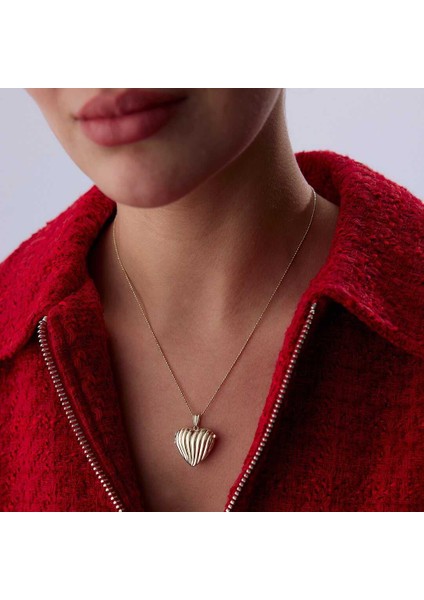 Dalgalı Kalp Kapaklı Kolye fiyatları