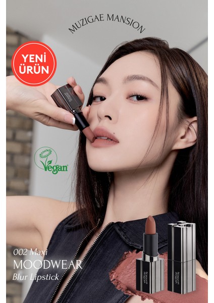 Pürüzsüz Görünüm Sunan Kadifemsi Ruj Muzıgae Mansıon Moodwear Blur Lipstick (002 Maxi)