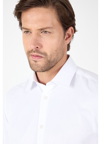 Beyaz Uzun Kol Sert Yaka Cepsiz Comfort Fit Pamuklu Gömlek 1004250914 fırsatları