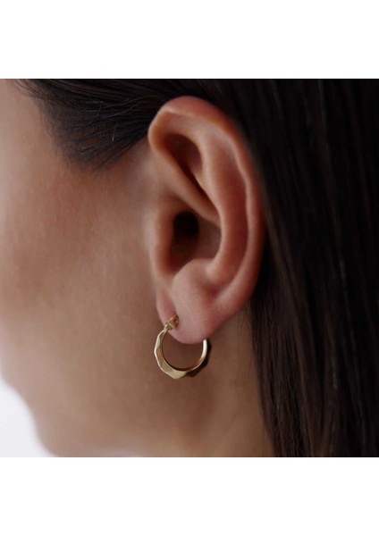 Medium Bombeli Kıvrım Halka Küpe