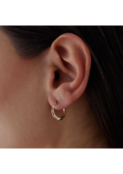 Medium Bombeli Kıvrım Halka Küpe modelleri