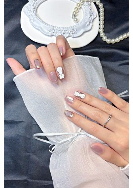 Small Beden Yaldızlı French 10 Adet Takma Tırnak Seti T092