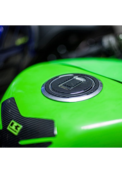 Kawasaki Zx-6r 2006 ile Uyumlu Kaydırmaz 6d Karbon 13 Parça Tank Pad Seti GC74