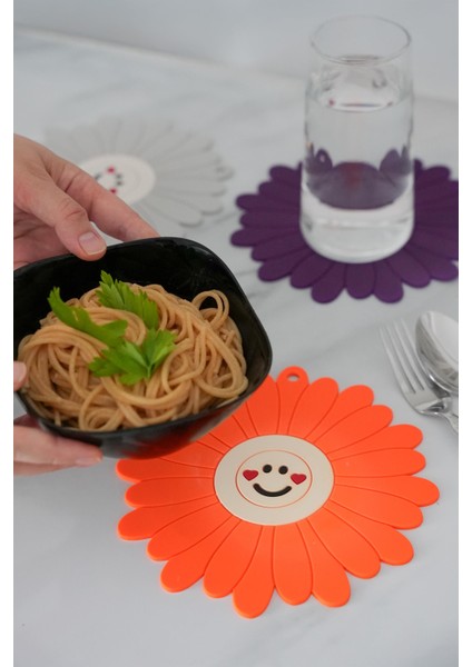 Papatya Model Kokulu Silikon Nihale Tencere Demlik Altlığı fırsatları