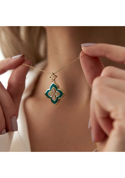 Yeşil Mineli Prenses Çiçeği Taşlı Kolye