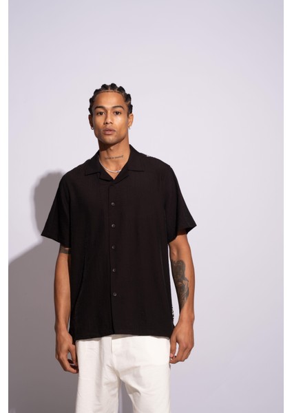 Erkek Kısa Kollu Oversize Gömlek Arka Tam Mandela Siyah modelleri