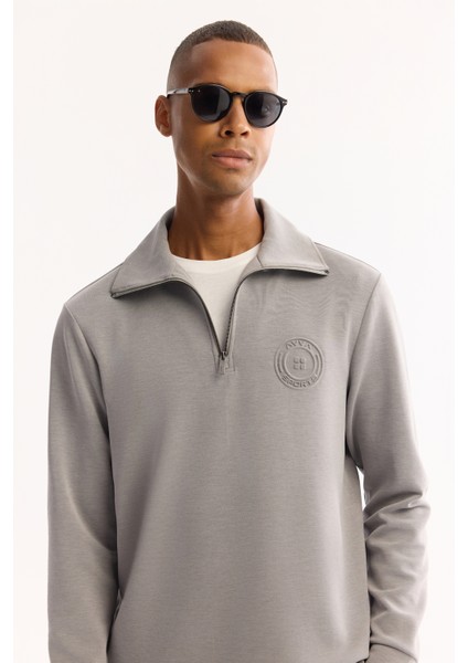 Erkek Gri Dik Yaka Fermuarlı Soft Touch Baskılı Regular Fit Sweatshirt A52Y1273 fiyatları