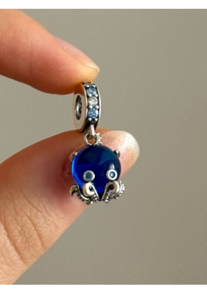 Mavi Ahtapot Sallantılı Charm indirimleri