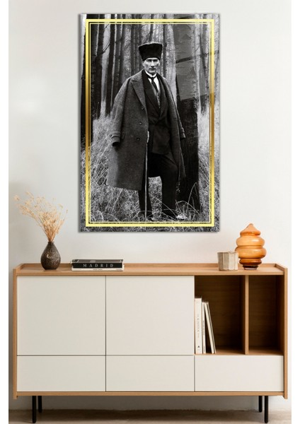Gold Şeritli Gri Ormanda Atatürk Cam Tablo, Darbelere Dayanıklı Kırılmaz Cam, Hediyelik
