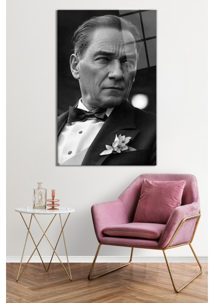 Siyah Beyaz Atatürk Yakın Portresi Cam Tablo, Darbelere Dayanıklı Kırılmaz Cam, Hediyelik fiyatları
