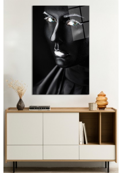 Beyaz Makyajlı Kadın Portresi Cam Tablo, Darbelere Dayanıklı Kırılmaz Cam, Hediyelik