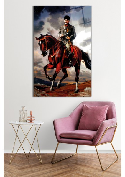 At Üzerinde Üniformalı Mustafa Kemal Atatürk Portresi Cam Tablo, Dayanıklı Kırılmaz Cam, Hediyelik fiyatları