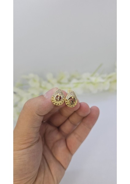 14 Ayar Altın Kaplama Zirkon Taşlı Kadın Küpe – Zarif ve Işıltılı (M8) fırsatları