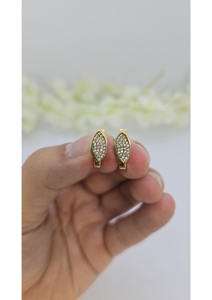 14 Ayar Altın Kaplama Zirkon Taşlı Kadın Küpe – Zarif ve Işıltılı (M4)