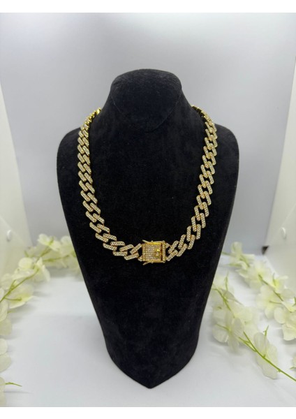 22 Ayar Altın Kaplama Parlayan Taşlı Kilit Kolye LVD530-3 fiyatları