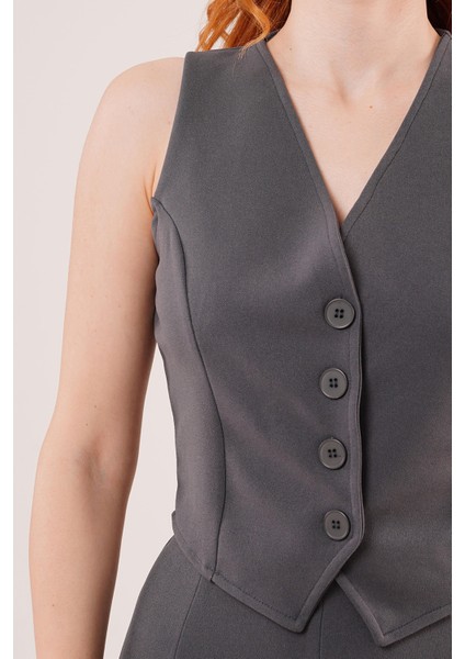 Önü Düğmeli Gri Yelek