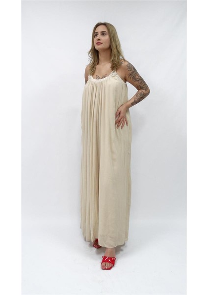 Kadın Yaka Detaylı Nakışlı Elbise