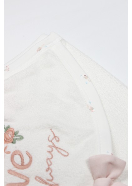 Üçgen Başlıklı Havlu Grow In Love modelleri