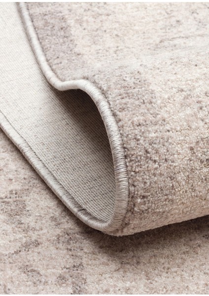 Shiraz SHR01 Grey Vintage Desenli Sıcak Renk Tonlarına Sahip Yumuşak Tuşeli Makine Halısı