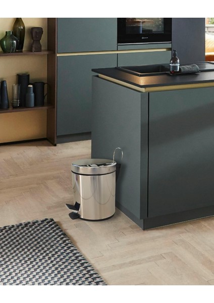 Asma Aparatlı Pedallı Krom Metal 3 Litrelik Çöp Kovası | Şık, Hijyenik ve Kullanışlı Tasarım | Otel Konsept modelleri