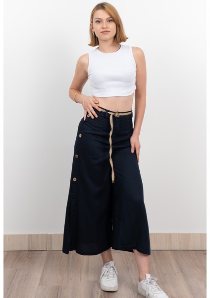 Yan Yarım Yırtmaçlı Süs Düğmeli Hasır Kemerli Keten Midi Boy Pantolon 30274