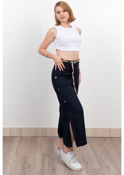 Yan Yarım Yırtmaçlı Süs Düğmeli Hasır Kemerli Keten Midi Boy Pantolon 30274 modelleri