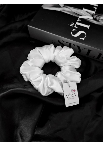 Kadın Saten Toka - Inci Işıltısı – Tekli Lüks Lastik Model Scrunchie fiyatları