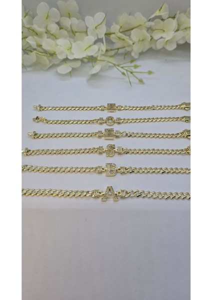 Gold Renk Zirkon Taşlı Harf Detaylı Kadın Bileklik modelleri