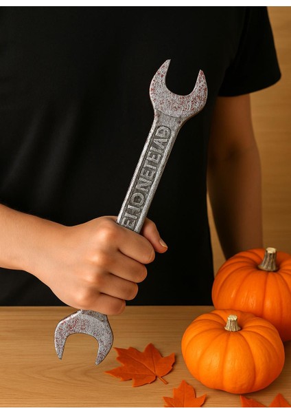 Cadılar Bayramı Dekoru Kanlı Ingiliz Anahtarı Halloween Parti Kostüm Aksesuarı