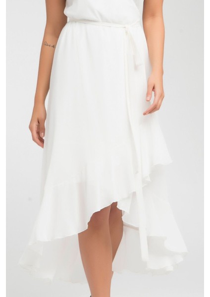 Ecru Gömlek Yaka Kruvaze Bağlamalı Asimetrik Şifon Elbise Gündüz Gece Şıklığı 24L7545 fırsatları