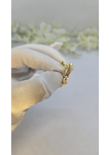 14 Ayar Altın Kaplama Zirkon Taşlı Kadın Küpe – Zarif ve Işıltılı (M1) modelleri