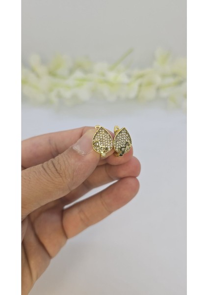 14 Ayar Altın Kaplama Zirkon Taşlı Kadın Küpe – Zarif ve Işıltılı (M19) modelleri