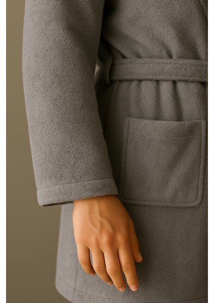 Nevin Modeli Bornoz Takımı – %100 Pamuk Bornoz ve 50X90 Yüz Havlusu