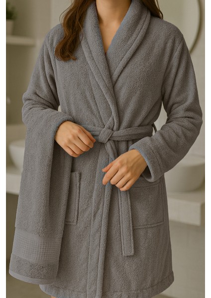 Nevin Modeli Bornoz Takımı – %100 Pamuk Bornoz ve 50X90 Yüz Havlusu fırsatları