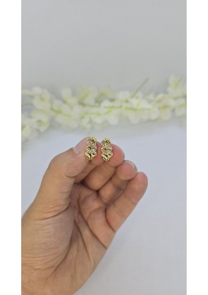 14 Ayar Altın Kaplama Zirkon Taşlı Kadın Küpe – Zarif ve Işıltılı (M6) modelleri