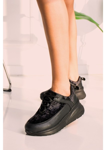 Siyah - Kadife Dolgu Taban Sneaker
