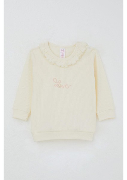 Kız Bebek Pijama Takımı Omuzdan Patlı Yaka Kısmı Fırfırlı Yazı Nakışlı 4 Ay-1 Yaş, Krem fiyatları