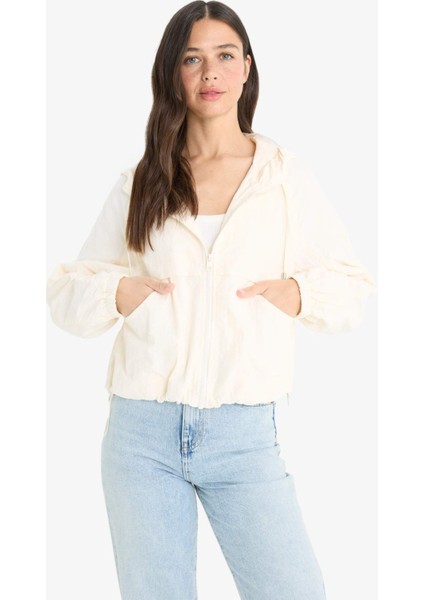 Regular Fit Kapüşonlu Fermuarlı Crop Yağmurluk E8546AX25AU fiyatları