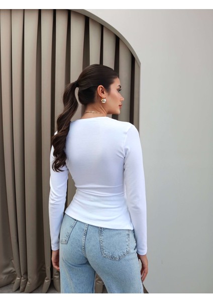 Kruvaze Uzun Kol Tokalı Bluz indirimleri