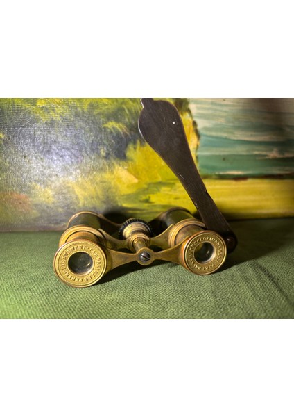 Fransız Pirinç Opera Dürbünü 9 cm 5,5 cm 2,5 cm Ölçülerinde modelleri