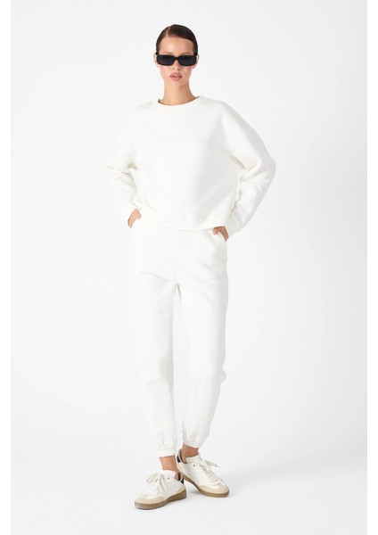 Bisiklet Yaka Sweatshirt & Beli Lastikli Jogger Eşofman Altı fiyatları