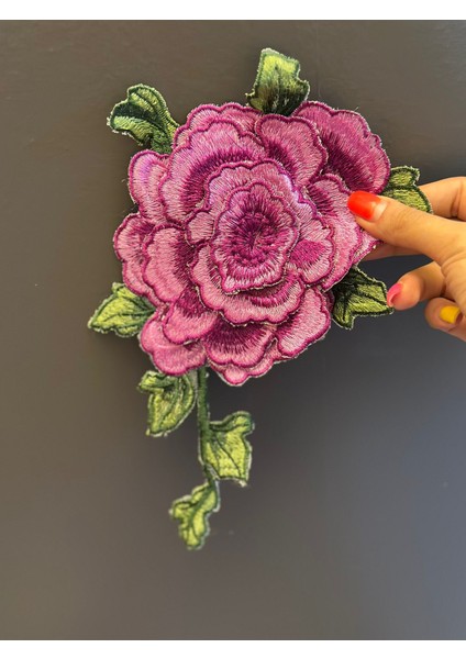 Mor Kabartma Nakış Işleme Çiçek Arma Dikiş Aplike 28X18 cm fiyatları