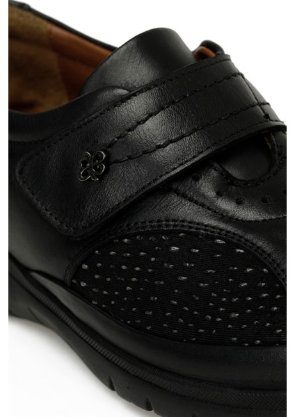 105275.Z5PR Siyah Kadın Düz Ayakkabı