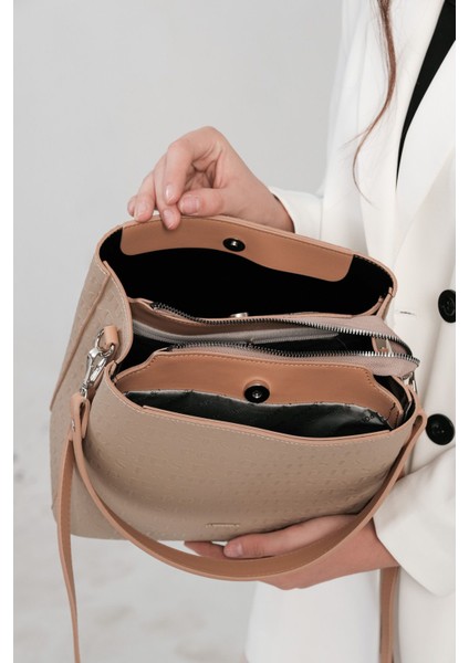 Orijinal Just Polo Günlük Kullanıma Uygun Kadın Omuz Çantası fırsatları