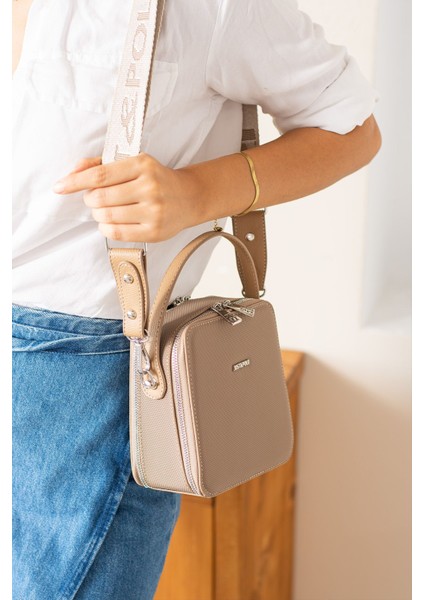 Orijinal Just Polo Günlük Kullanıma Uygun Kadın Omuz Çantası fırsatları