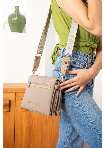 Orijinal Just Polo Günlük Kullanıma Uygun Kadın Omuz Çantası fiyatları