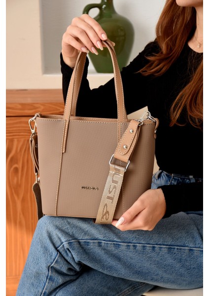 Orijinal Just Polo Günlük Kullanıma Uygun Kadın Omuz Çantası fırsatları